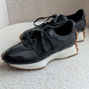 New Balance Black and White Women's Sneakers